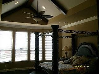 2nd image of 2763 Waterfront Dr