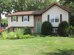 716 Peerless Cir SW, Canton, OH 44706