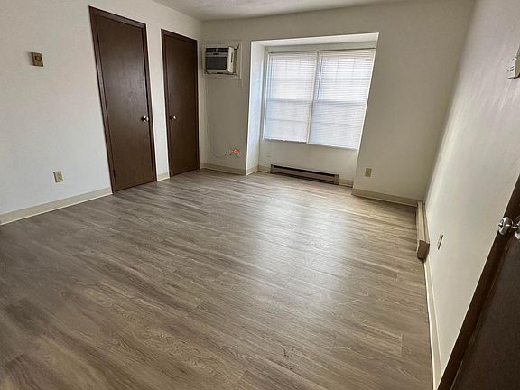 2nd image of 230 Hallock Ave APT 32
