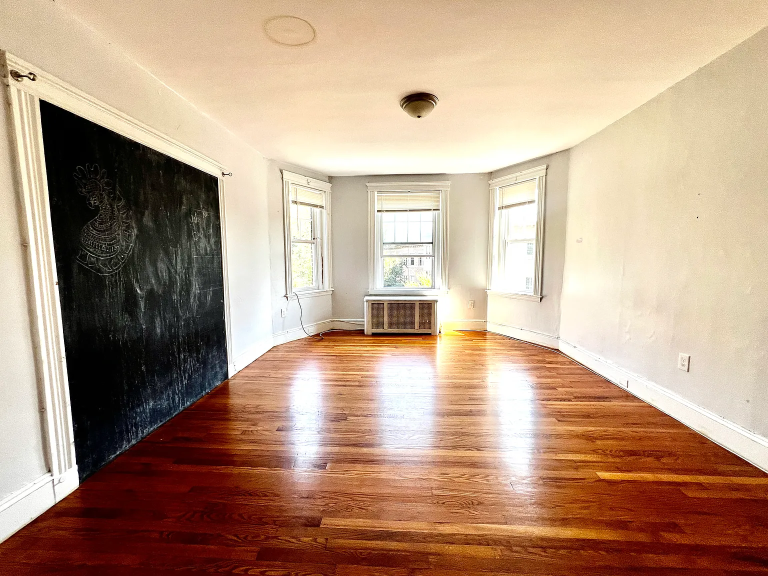 76 Babcock St — Photo 3