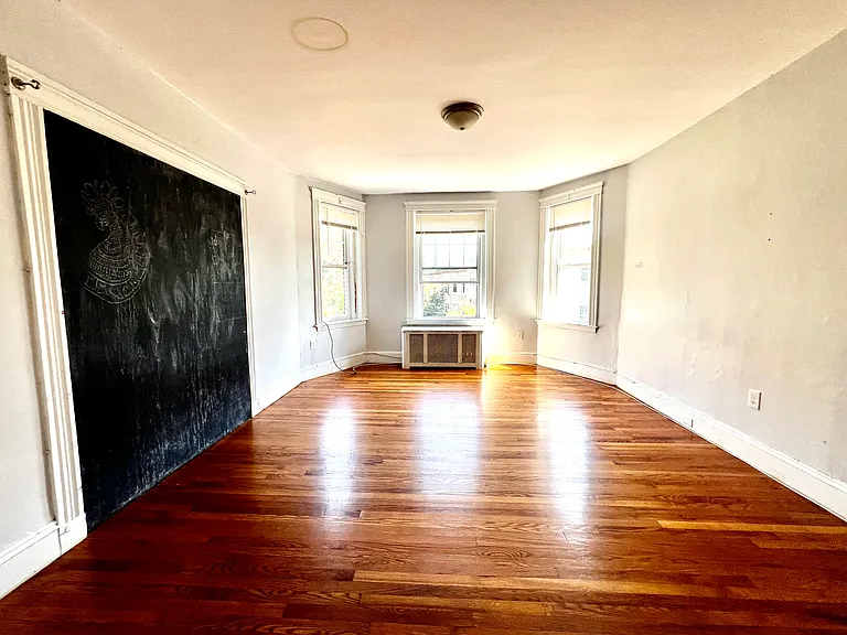 76 Babcock St #3 — Photo 2