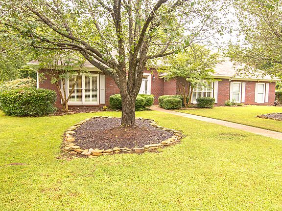 3rd image of 4932 Glen Eagle Dr