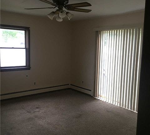 3rd image of 1321 N Pierce Ave