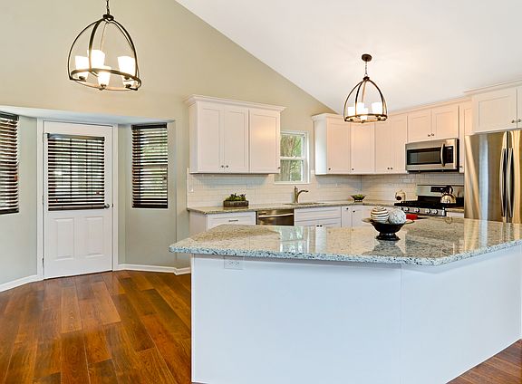 5th image of 5414 Alice Ct