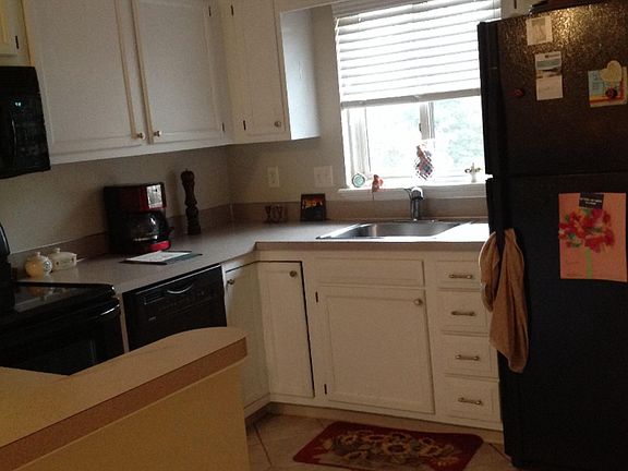 3rd image of 3400 Devonwood Hills Dr NE
