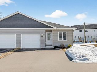 28 Aime St, Dieppe, NB E1A 9M3
