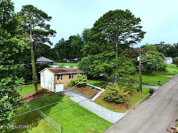 2nd image of 5408 Malmsbury Rd