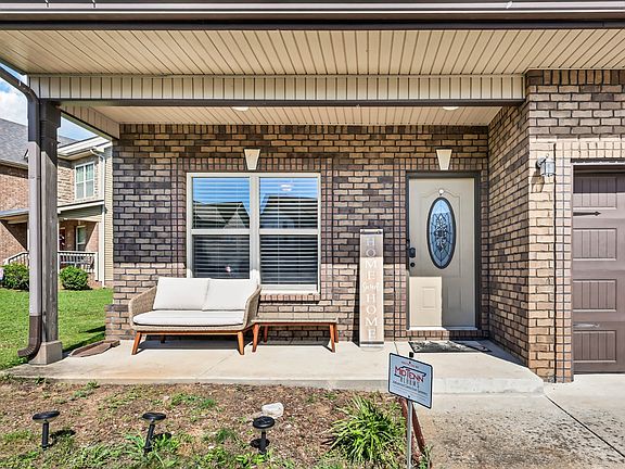 2nd image of 925 Tanager Ct