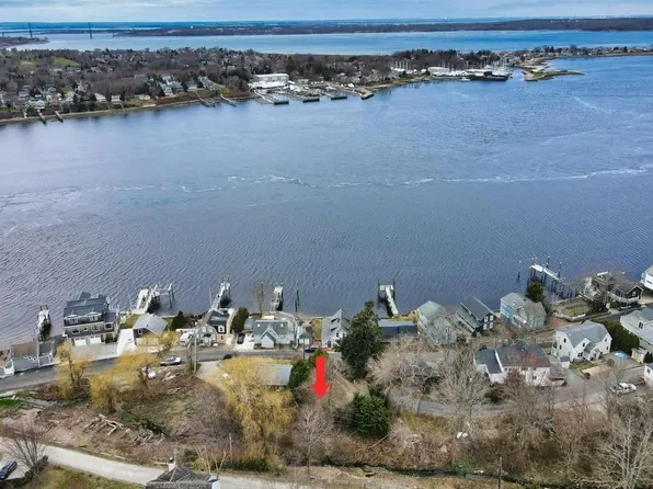 0 Riverside Dr, Tiverton, RI 02878