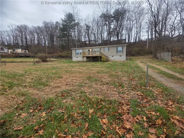 59 Escort Ln, Peterstown, WV 24963