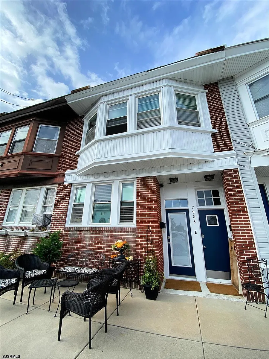 Building Photo - 7903 Atlantic Ave #A