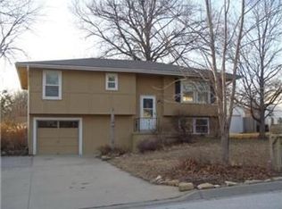 514 N Birch St, Ottawa, KS 66067
