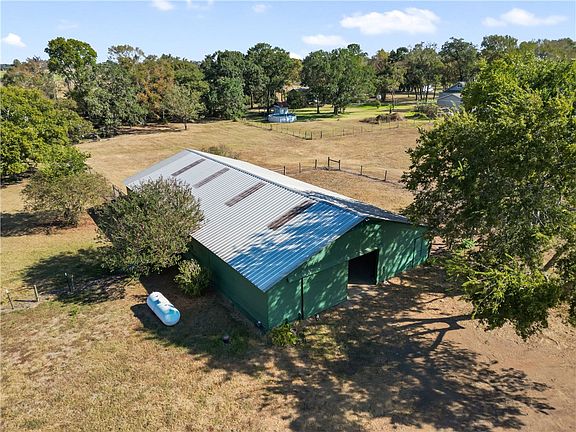 3rd image of 28109 Waller Gladish Rd