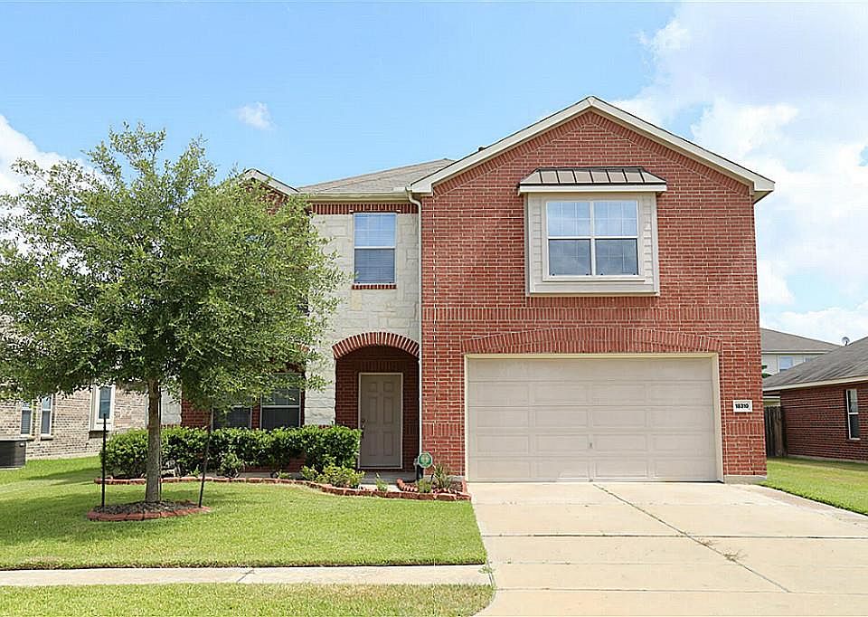 1st image of 18310 Fairhope Oak Ct