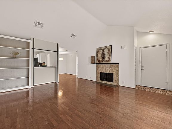 4th image of 2829 Timmons Ln APT 144
