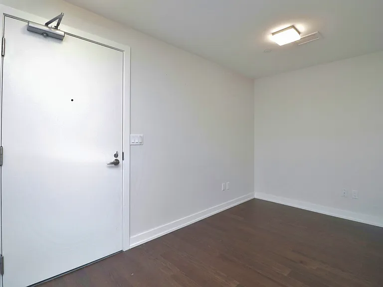 530 De Mazenod Ave #606 — Photo 3