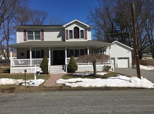 18 Corwin St, Kenvil, NJ 07847