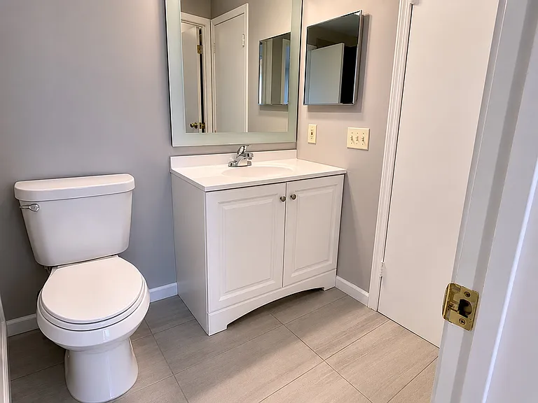82 Marlowe Ct — Photo 14