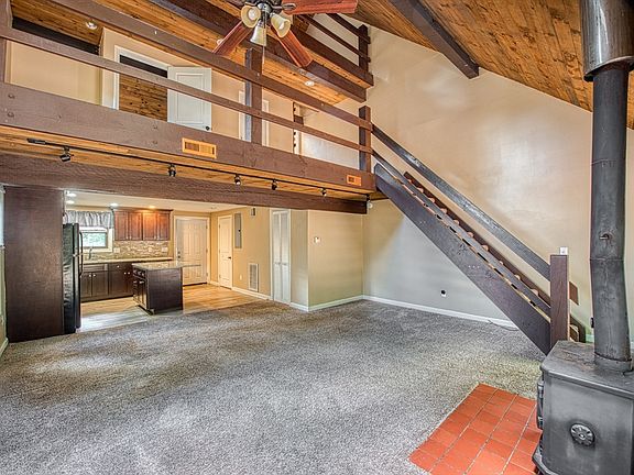 5th image of 20 Greenwood Village Rd S #20
