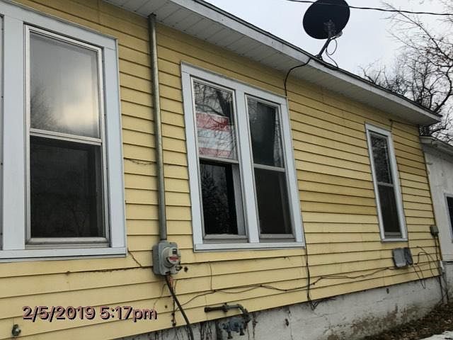 2nd image of 405 Harding St