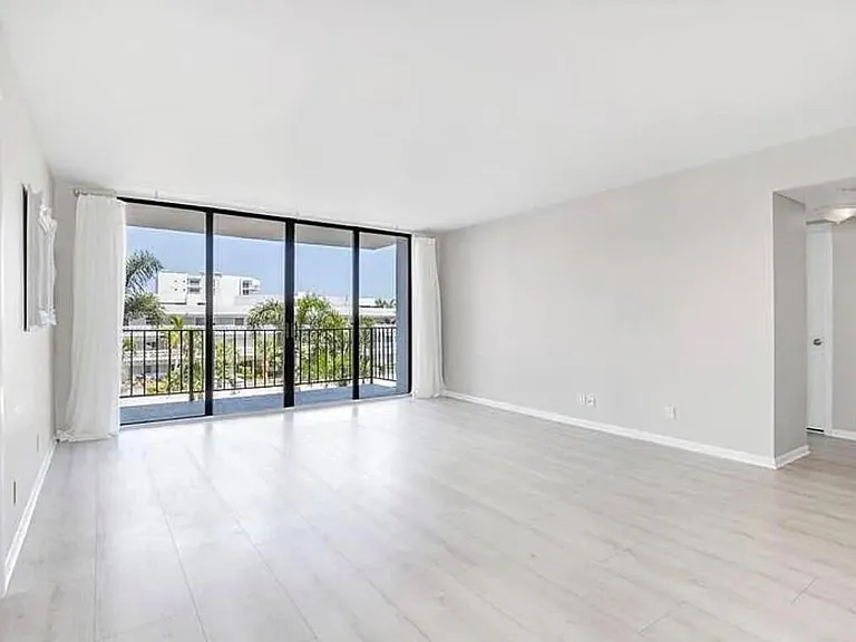 3800 Washington Rd #310 — Photo 7