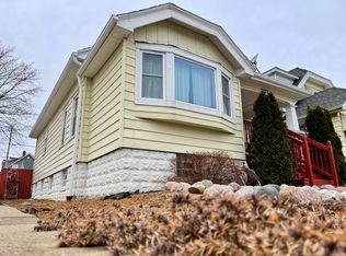 3277 S 8th St, Milwaukee, WI 53215