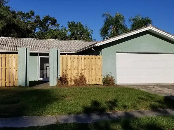 9472 118th St, Seminole, FL 33772