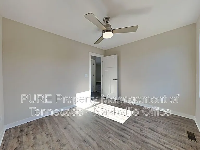 3407 Meadow Ct — Photo 12