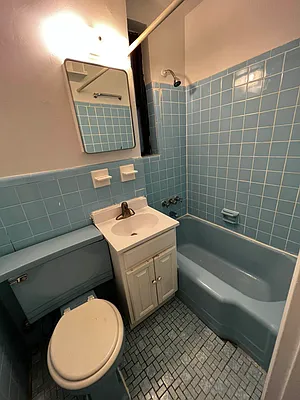 Rented by Salon Realty Corp | media 15