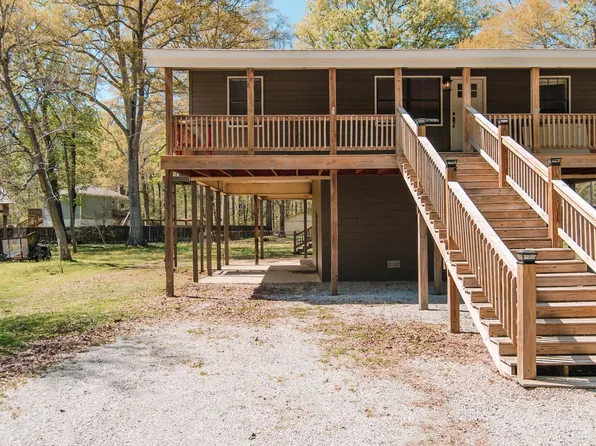 1031 Kincade Rd, Columbus, MS 39702