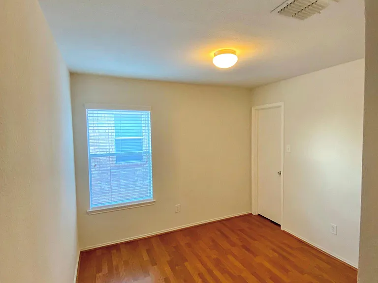 925 Jamie Dr — Photo 31