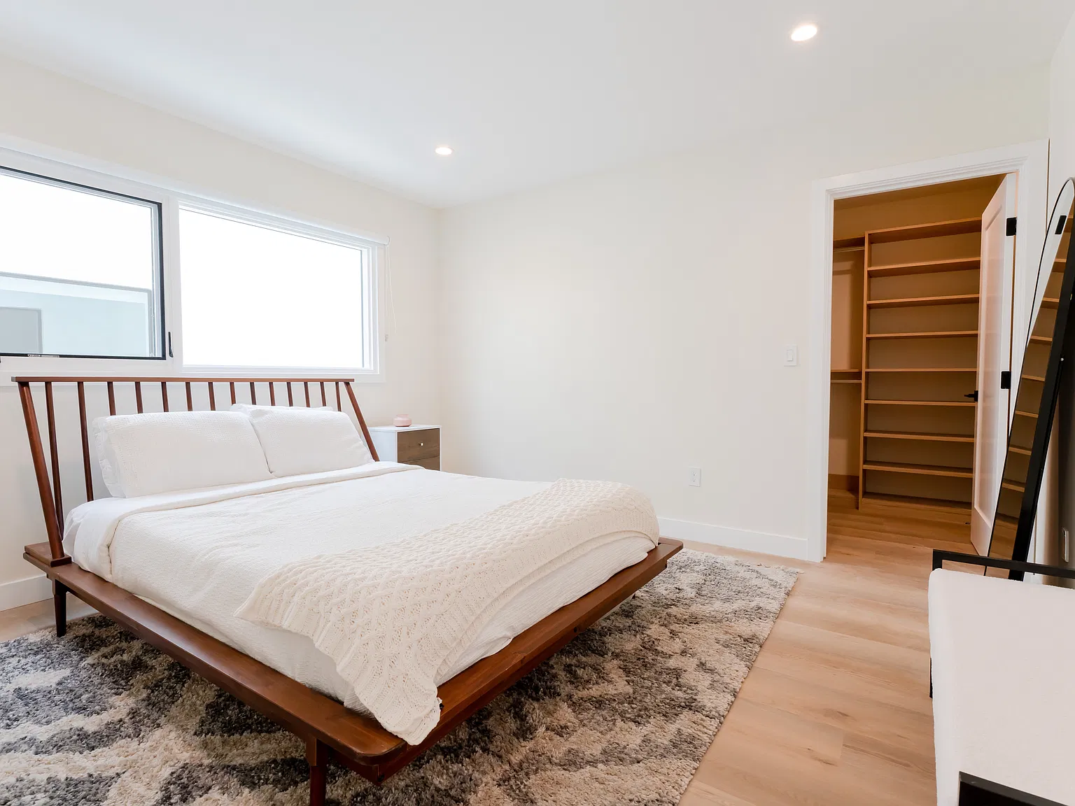 1 bed, 661 sqft, $4,200 — Photo 3
