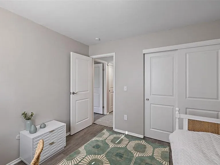 Residences at Grand Blanc Apartments - Grand Blanc, MI — Photo 19