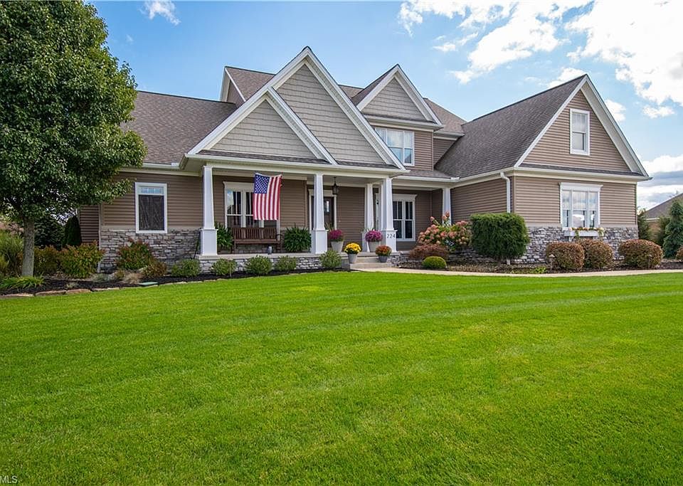 1st image of 224 Homestead Dr