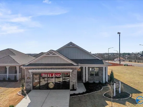 607 Saint Claude Pl, Huntsville, AL 35824