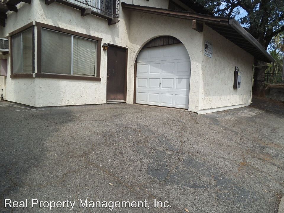 2nd image of 2250 Terrace St APT 1