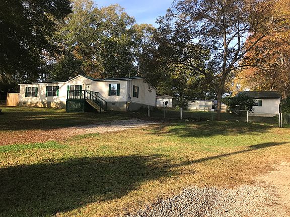 3rd image of 140 Quail Wood Dr