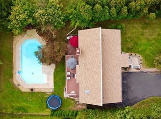 8 Berwynn Rd, Harriman, NY 10926