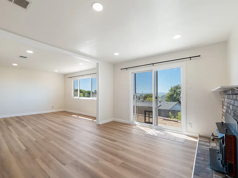 308 Highlands Pl — Photo 9