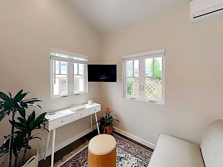 1205 Blanchard St — Photo 7