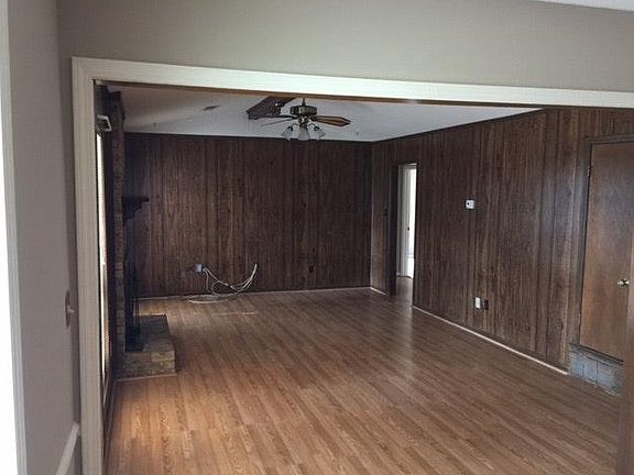 3rd image of 7533 White Ash Dr