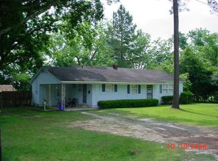 324 Main St, Enigma, GA 31749