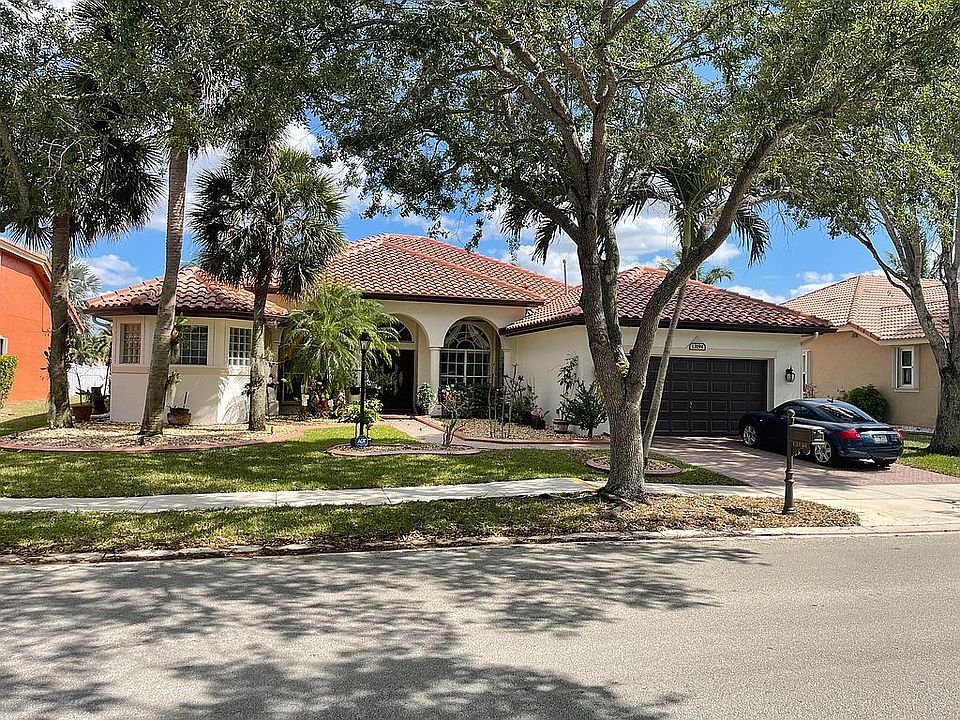 2nd image of 13194 NW 23rd St