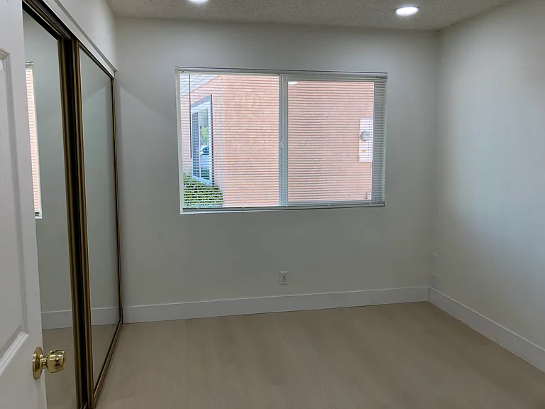 2409 El Tesoro Ct #1 — Photo 11
