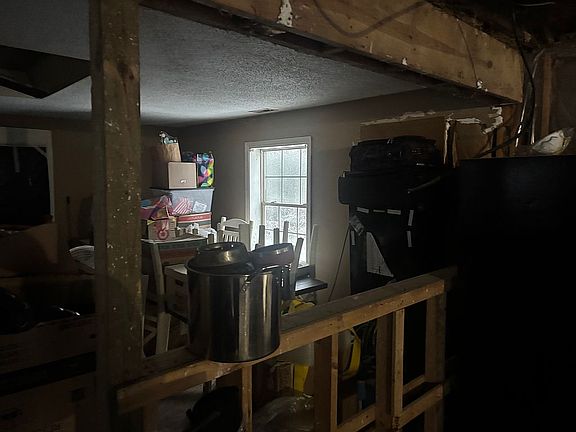 5th image of 314 Beech Creek Rd