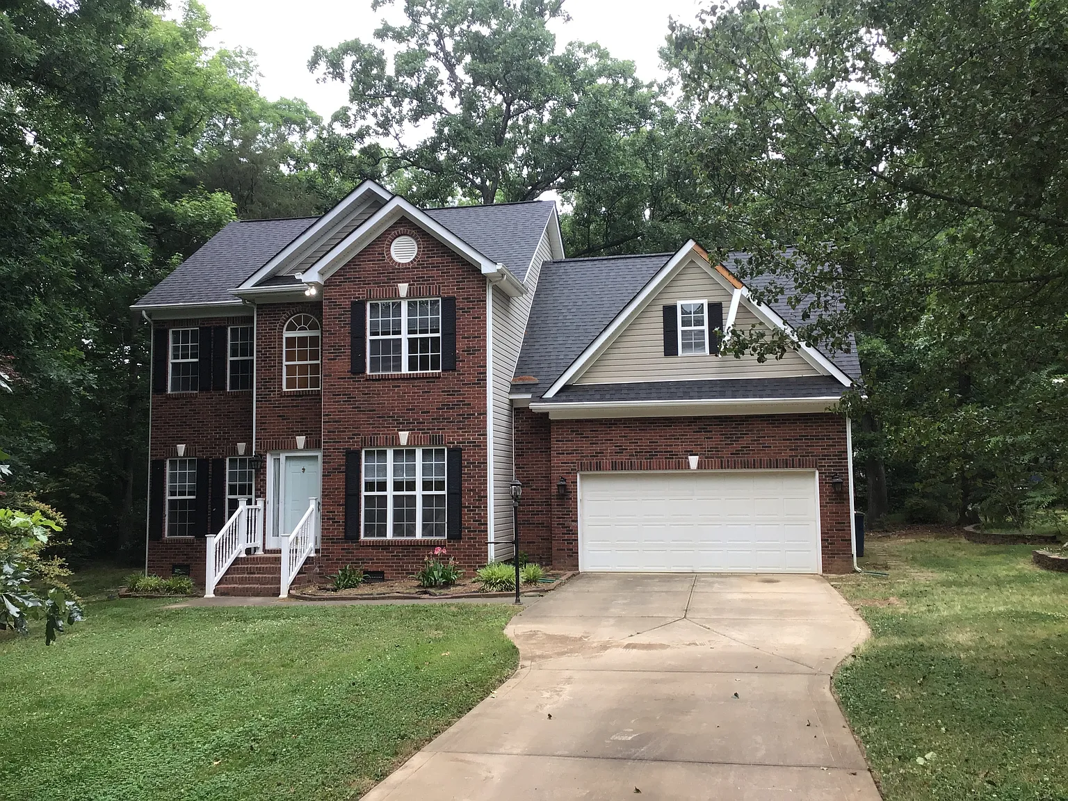 4 bed, 2.5 bath, 2167 sqft, $2,420 — Photo 1