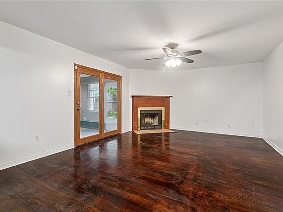 2nd image of 3768 Tara Dr