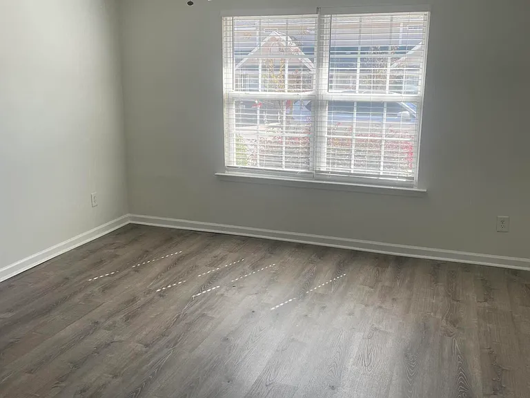 605 Goodale Ln — Photo 11