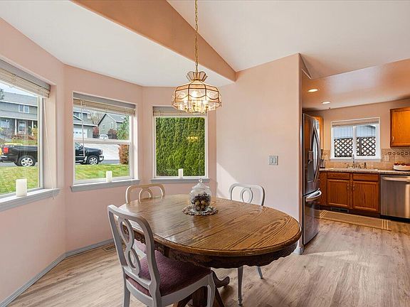 2nd image of 2444 SW 33rd St