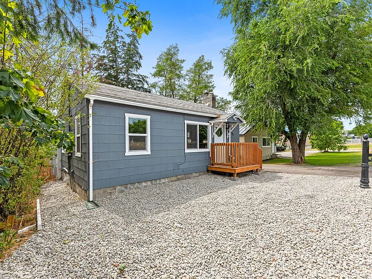 8004 E Broadway Ave — Photo 34